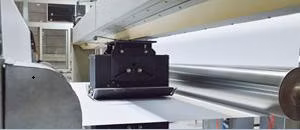 Material filtrante compuesto por soplado en fusión de alta eficiencia y baja resistencia